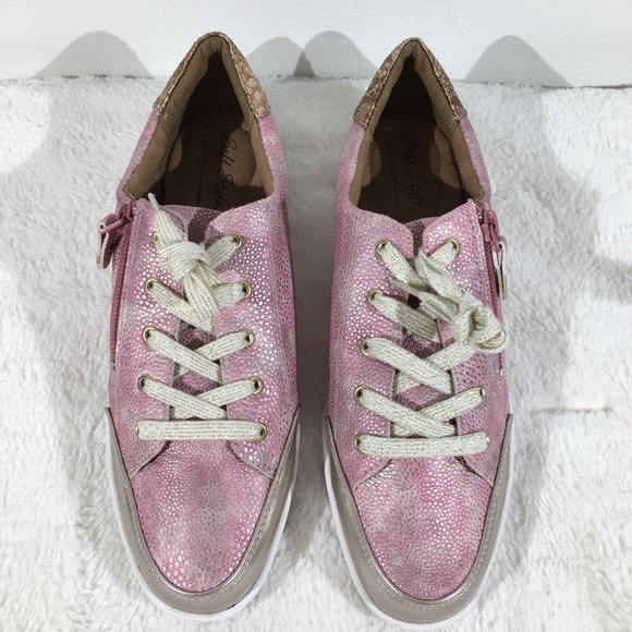 Soft Style Metallic Pink Fairfax Sneakers - Size 8 - Picture 2 of 8